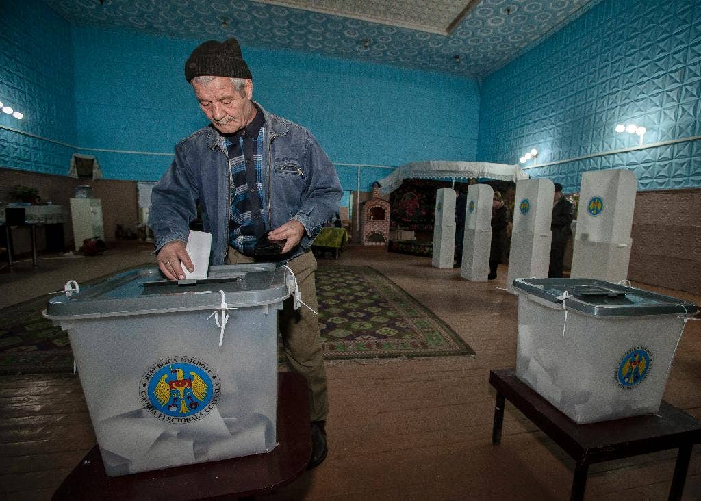 Moldovan Presidential Election Goes To Runoff | Fox News