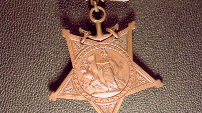 Decades later, forgotten Medal of Honor recipient gets military graveside honors