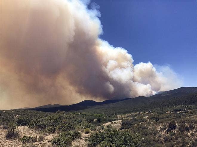 Drone operator near wildfire facing felony charges | Fox News