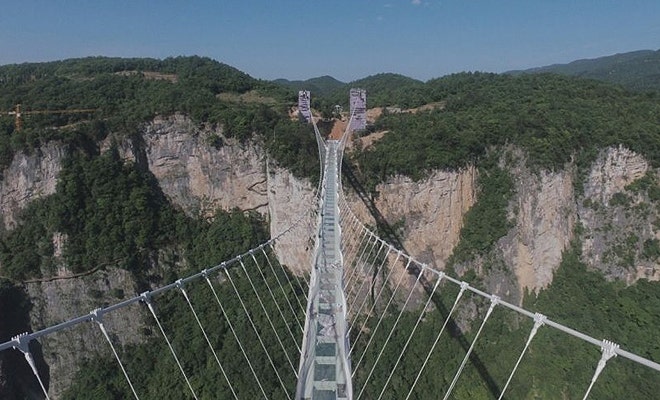 World's longest 'glass bridge' closed down after large influx of ...