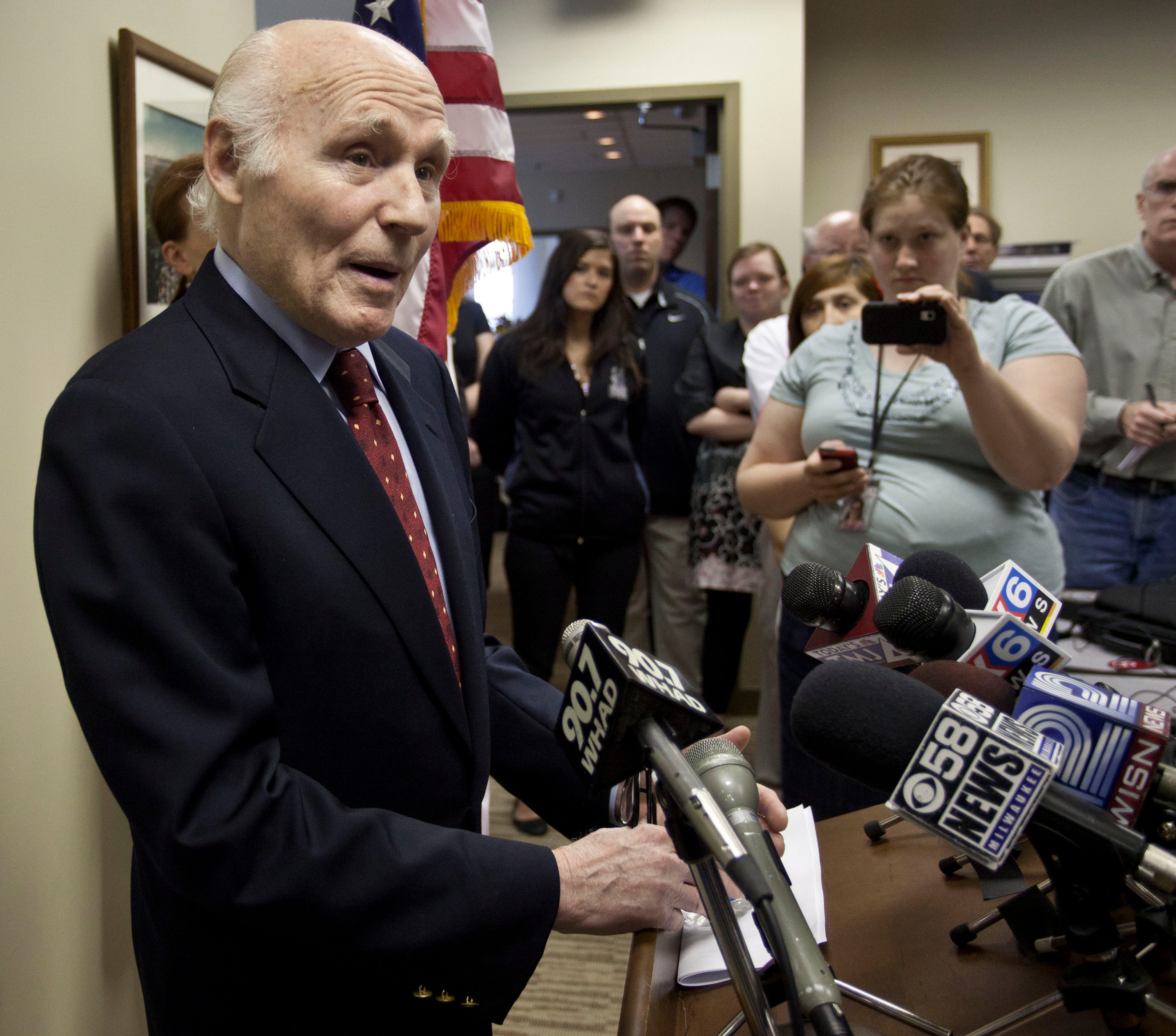 Democratic Sen. Herb Kohl of Wisconsin to Retire Fox News