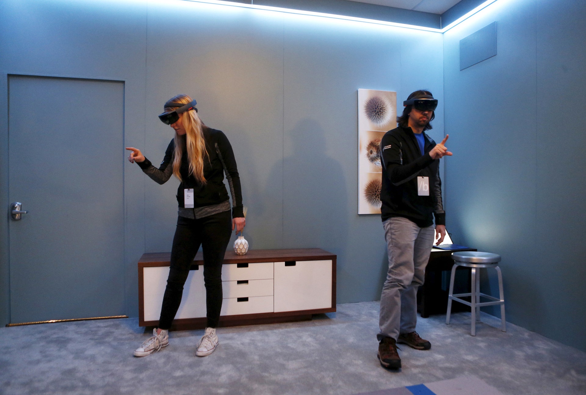 Microsoft HoloLens 2 headset will include an artificial intelligence chip