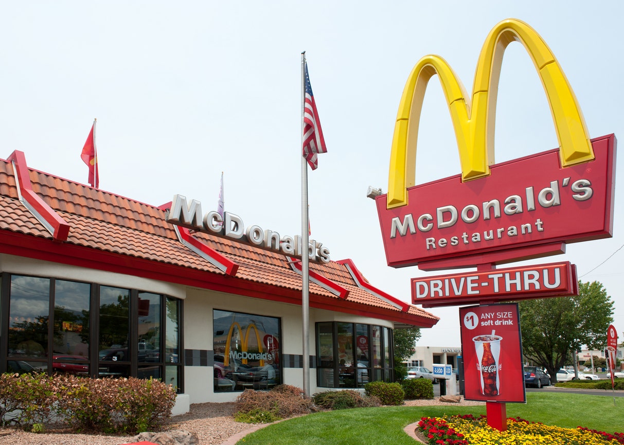 McDonald's customers in Indiana 'pay it forward' at drivethru 167