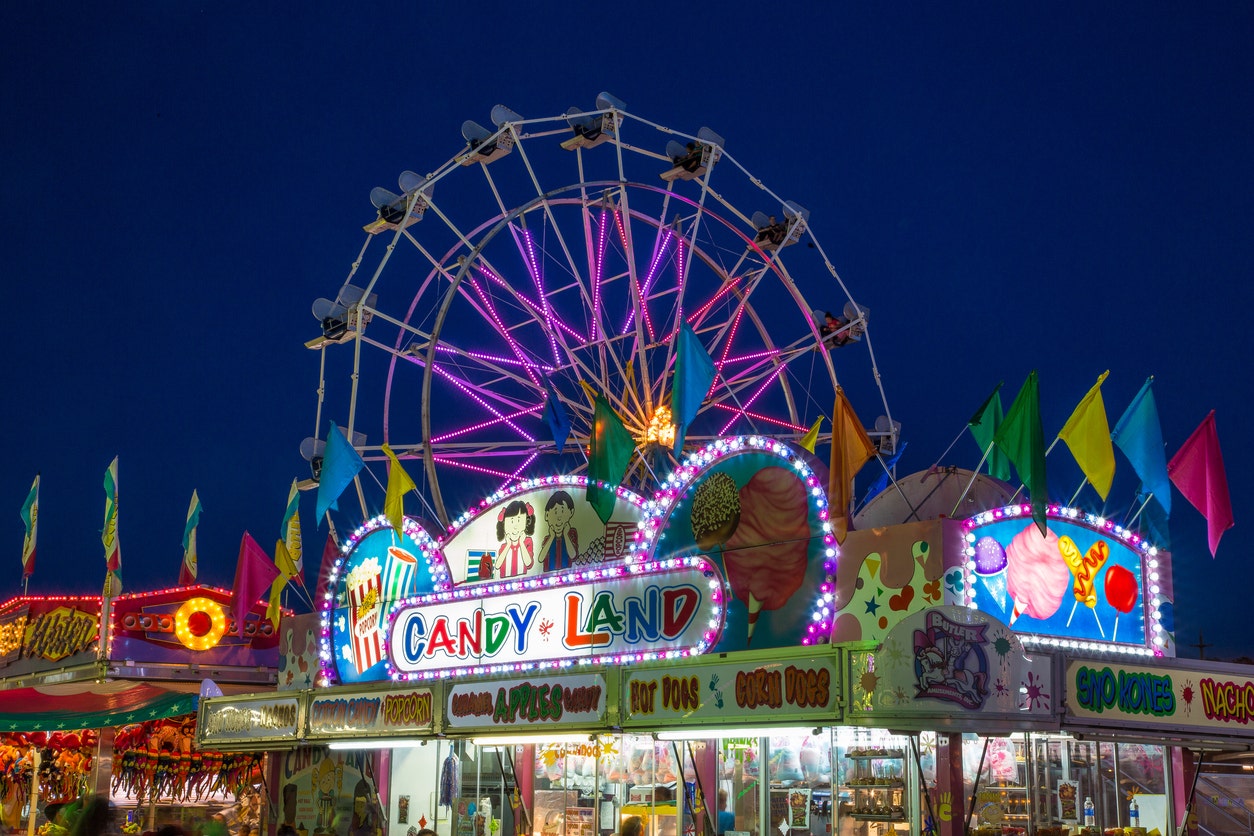 Michigan carnival ride disaster: Video shows bystanders rush to stop 'Magic Carpet' from falling over