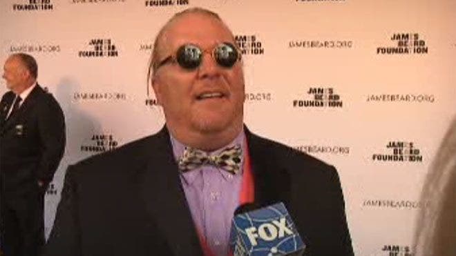 Di belakang panggung di James Beard Foundation Awards