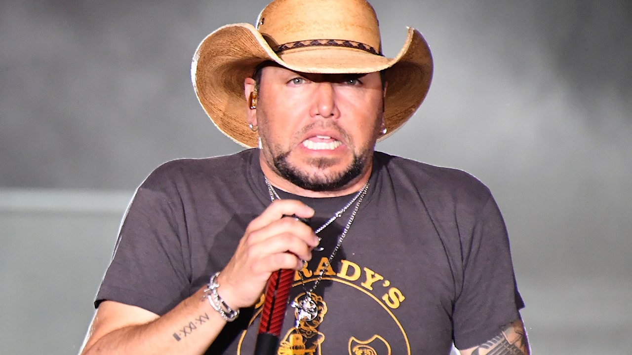 Jason Aldean visits Las Vegas shooting victims Fox News