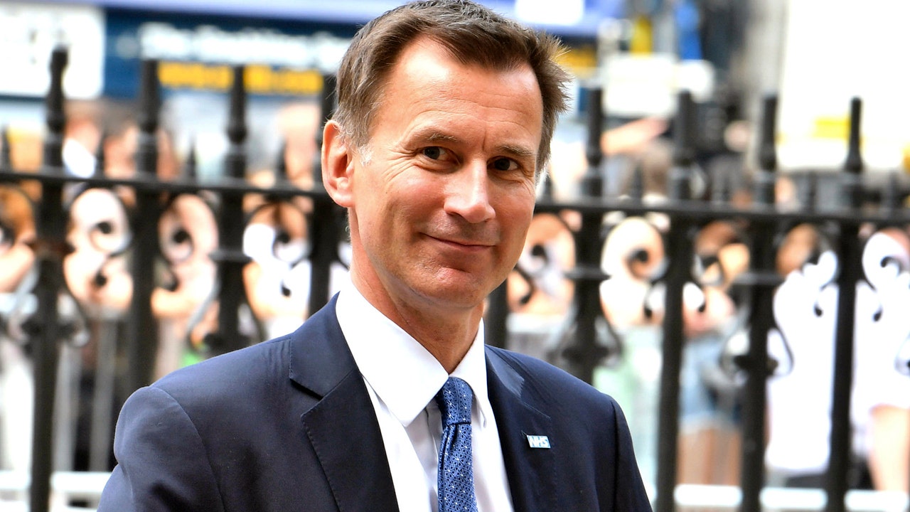 Jeremy Hunt, Theresa May loyalist, named to replace Boris Johnson as UK foreign secretary