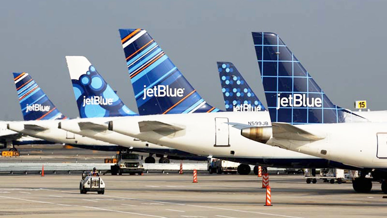 Want to be a pilot? JetBlue launches new program — no experience required