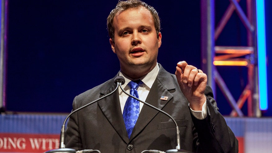 Viewers call for all Duggar-related content to be pulled from TLC after Josh Duggar child porn charges