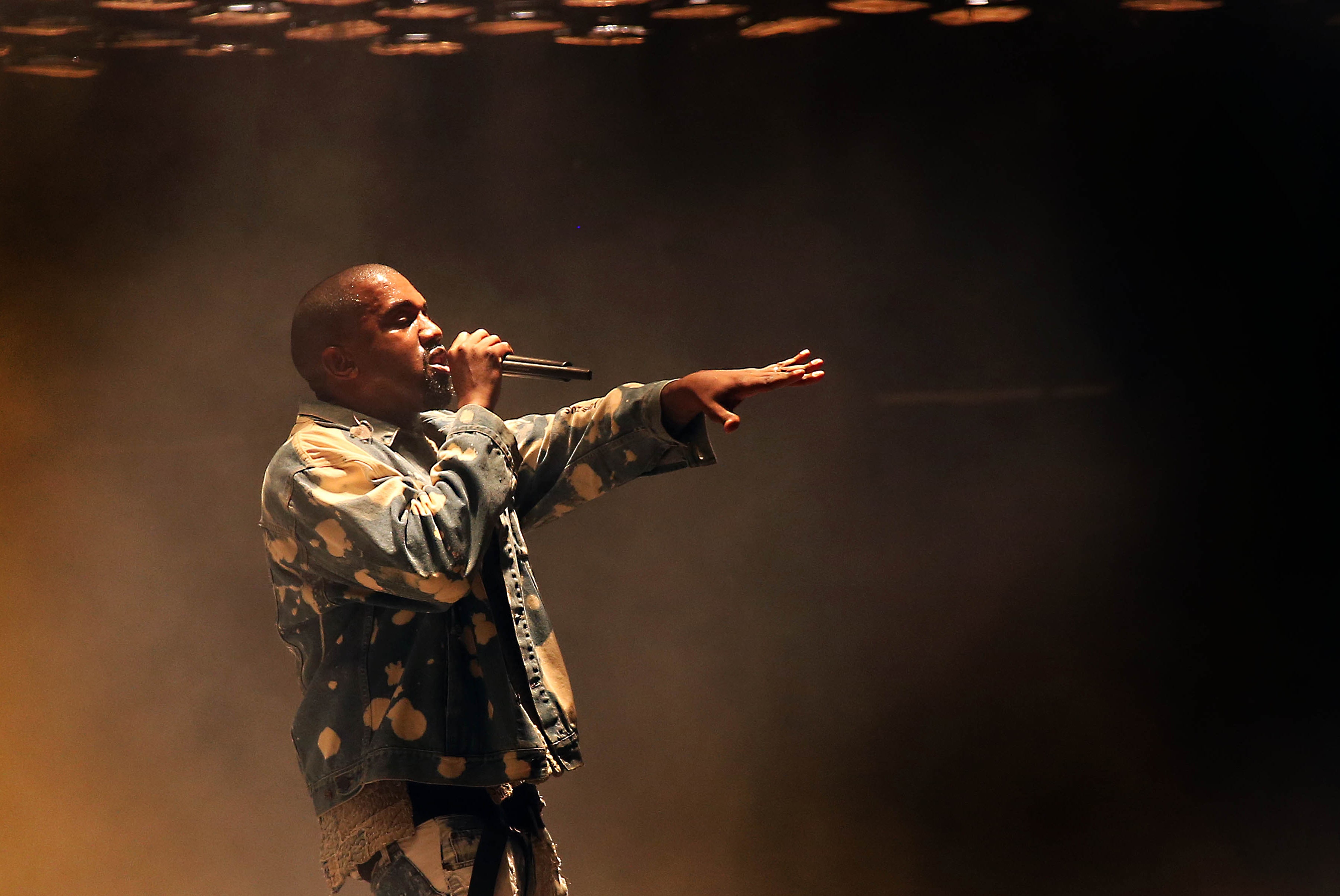 Kanye West puts the ego aside and admits 'messed up' Glastonbury  performance left him 'depressed', The Independent