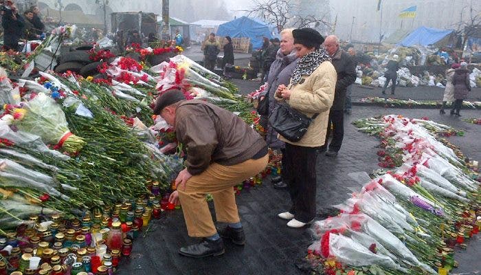 Di Lapangan Kemerdekaan Kiev, optimisme diimbangi oleh ketidakpastian