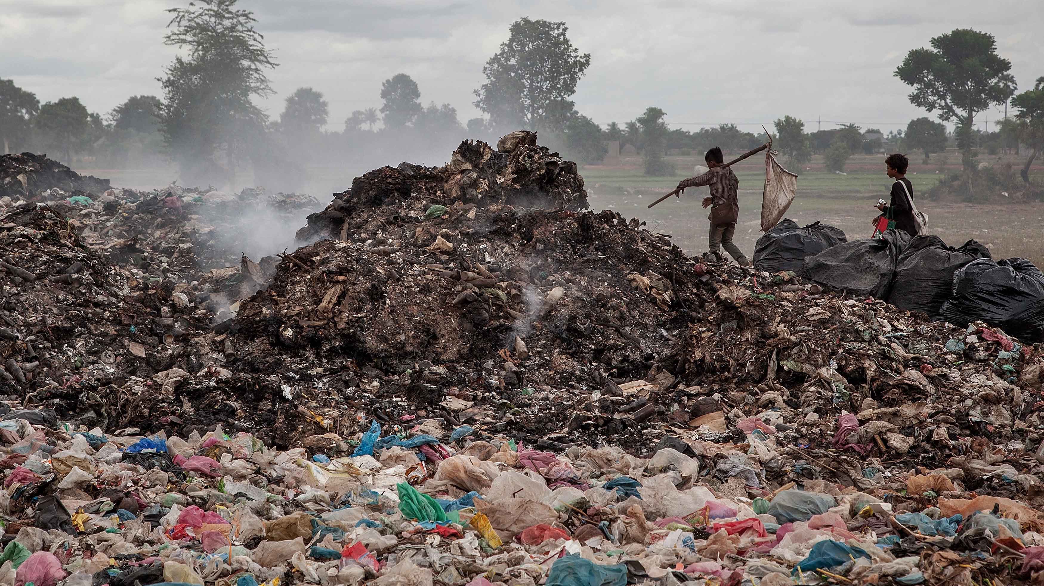 Opinion The Other Puerto Rico Crisis That Ballooned Over The Years   Landfill 