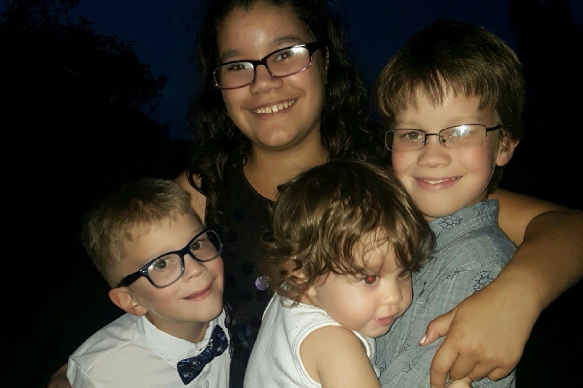 Mom 'heartbroken' after 4 kids slain in Orlando standoff; police ...