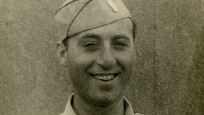 Undang-undang senjata Chicago melarang museum memamerkan senjata Nazi yang disita oleh pahlawan Perang Dunia II