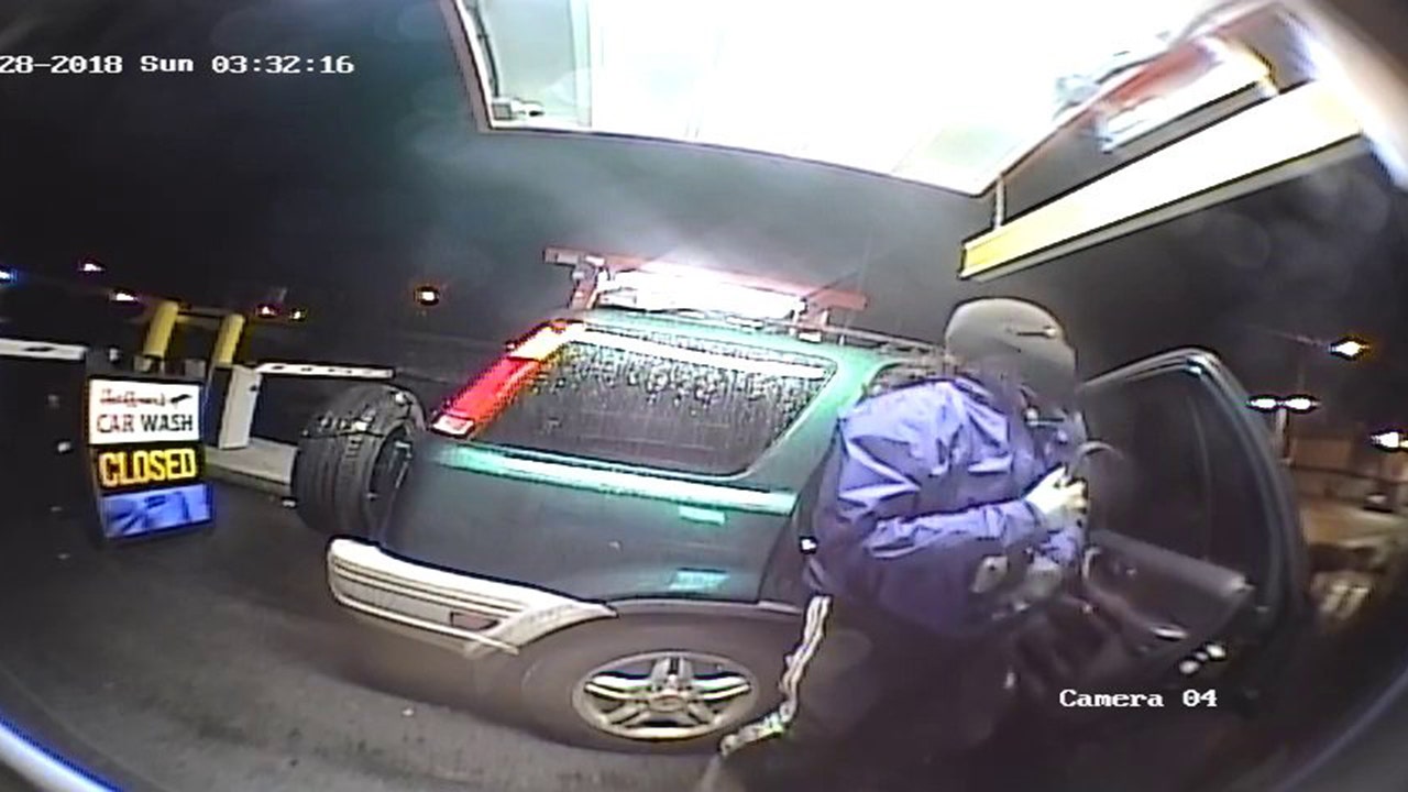3 men used blow torch to try and bust open money machine, police say ...