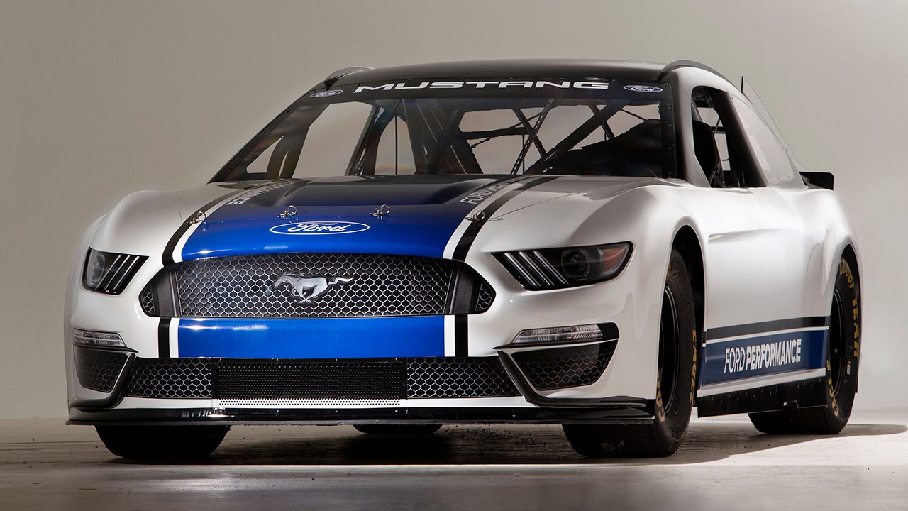 NASCAR Cup Ford Mustang ready to race | Fox News