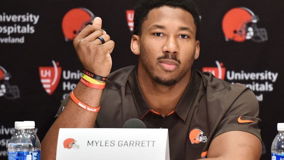 Cleveland Browns News and Rumors 9/28: Myles Rising, Claustrophobia, and  Anger Management