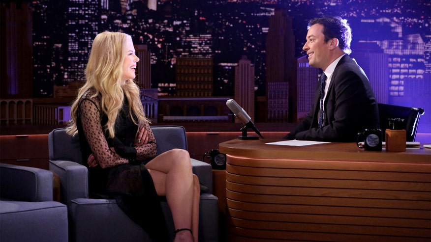 Nicole Kidman sits through another awkward 'Tonight Show' interview ...