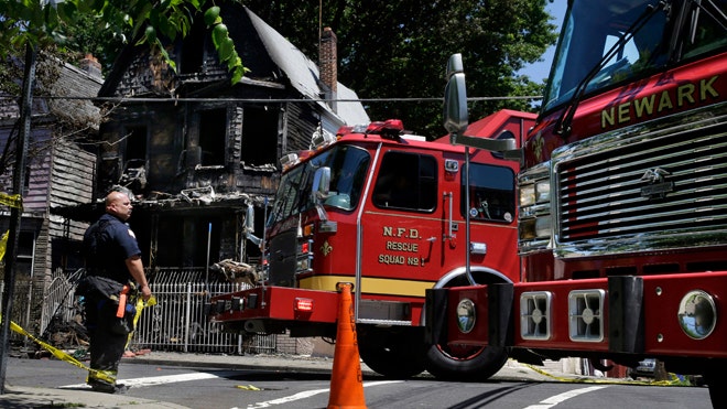 6 family members killed in New Jersey house fire | Fox News