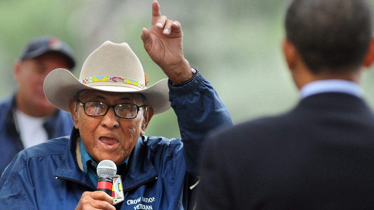 Crow Tribe elder Joe Medicine Crow dead at age 102 | Fox News