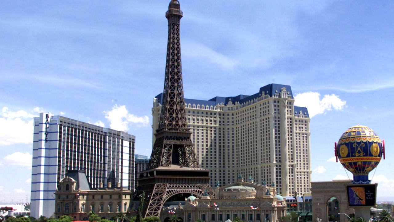Paris Las Vegas reopens after power outage, evacuation - Las Vegas Sun News