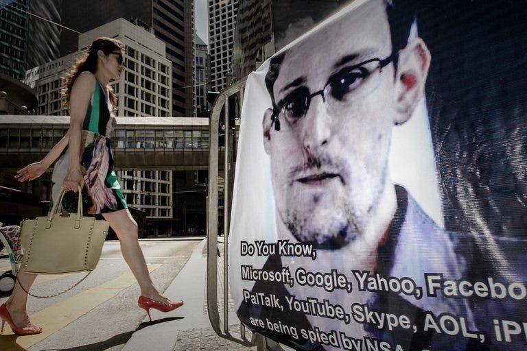 Mata-mata Inggris menyadap kabel serat optik: Snowden