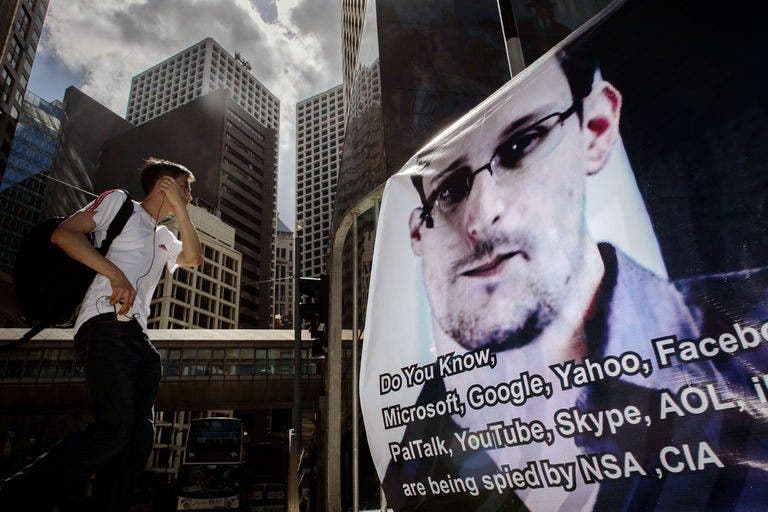 Misteri sebagai buronan Snowden menghilang di Moskow