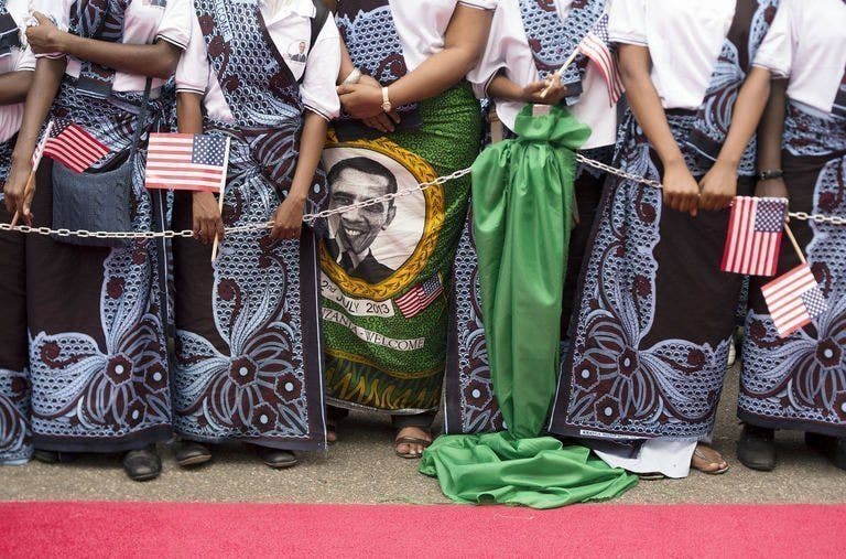 Obama, Bush bekerja sama di Afrika