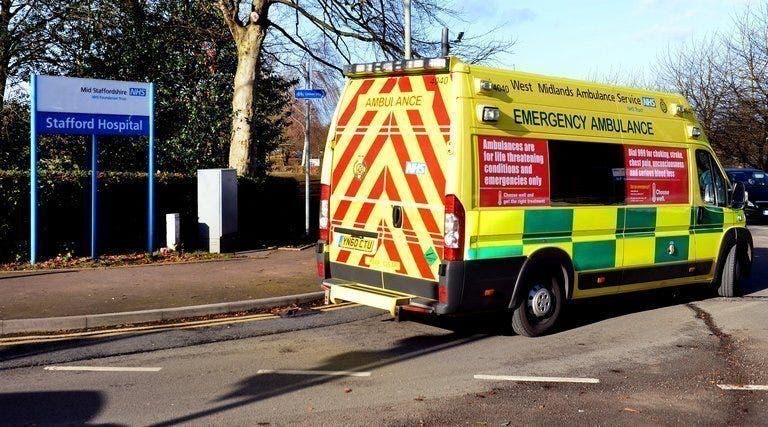 Pemerintah Inggris berencana mengenakan biaya kepada migran yang menggunakan layanan NHS