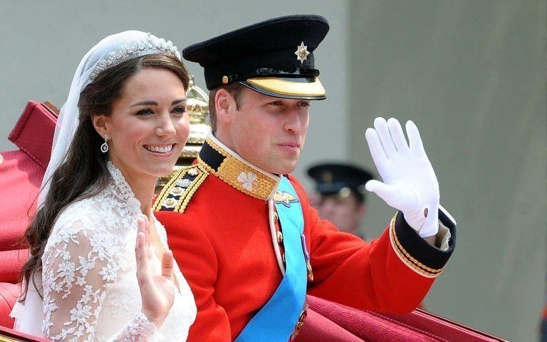 Momen mahkota bayi untuk William dan Kate