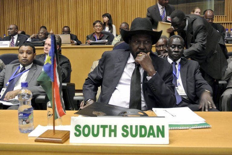 Sudan Selatan menyerukan ketenangan setelah pemerintah dipecat