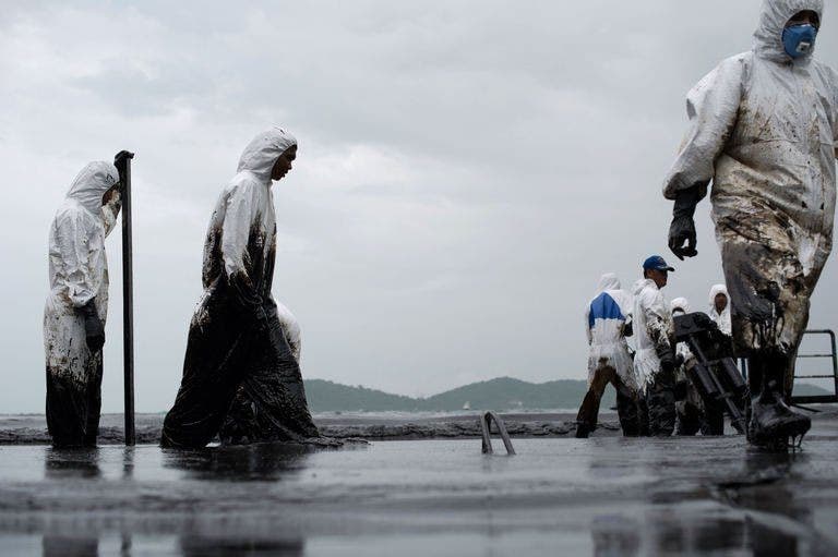 Perusahaan Thailand meremehkan limbah tumpahan minyak: Greenpeace