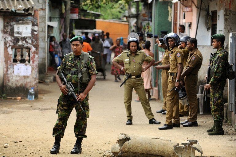 Umat ​​​​Muslim menutup masjid di Sri Lanka setelah kerusuhan Budha