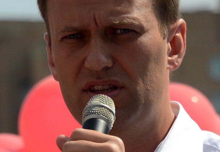 Pemimpin Protes Protes Rusia Menyelesaikan Keuangan Asing