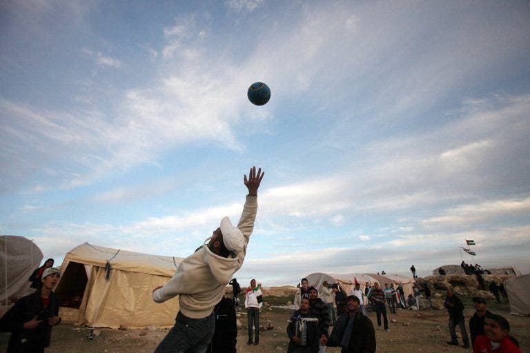 Israel mengizinkan tim pemuda Arab masuk ke Tepi Barat