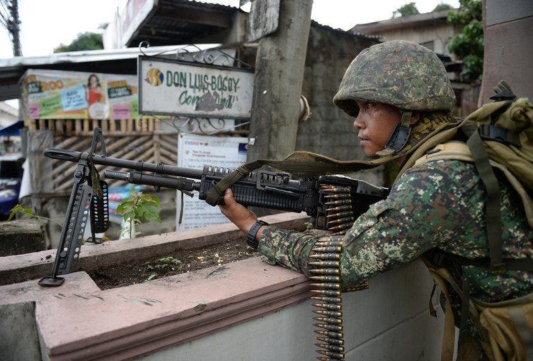 Pertempuran sengit di kota Filipina yang dikepung pemberontak
