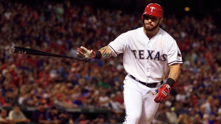 Rangers release Josh Hamilton after another knee injury