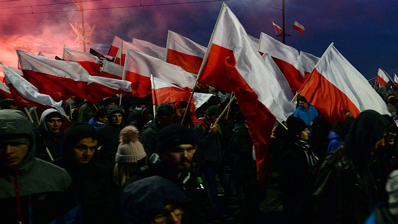 Farright march on Poland's Independence Day draws 60,000