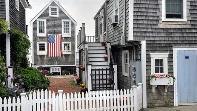 Provincetown issues face mask advisory after new COVID outbreak in summer hotspot
