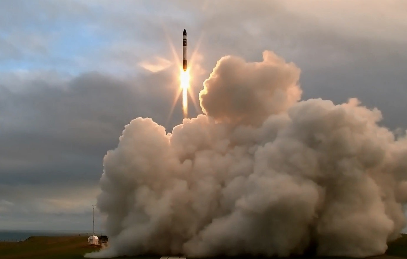 Rocket Lab electron booster falls short in debut test launch | Fox News