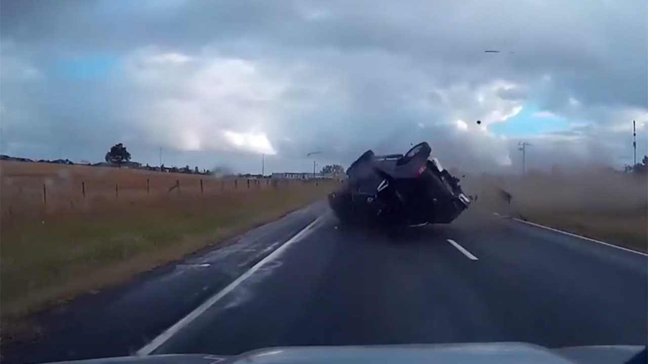 Driver walks away from shocking rollover crash caught on camera | Fox News