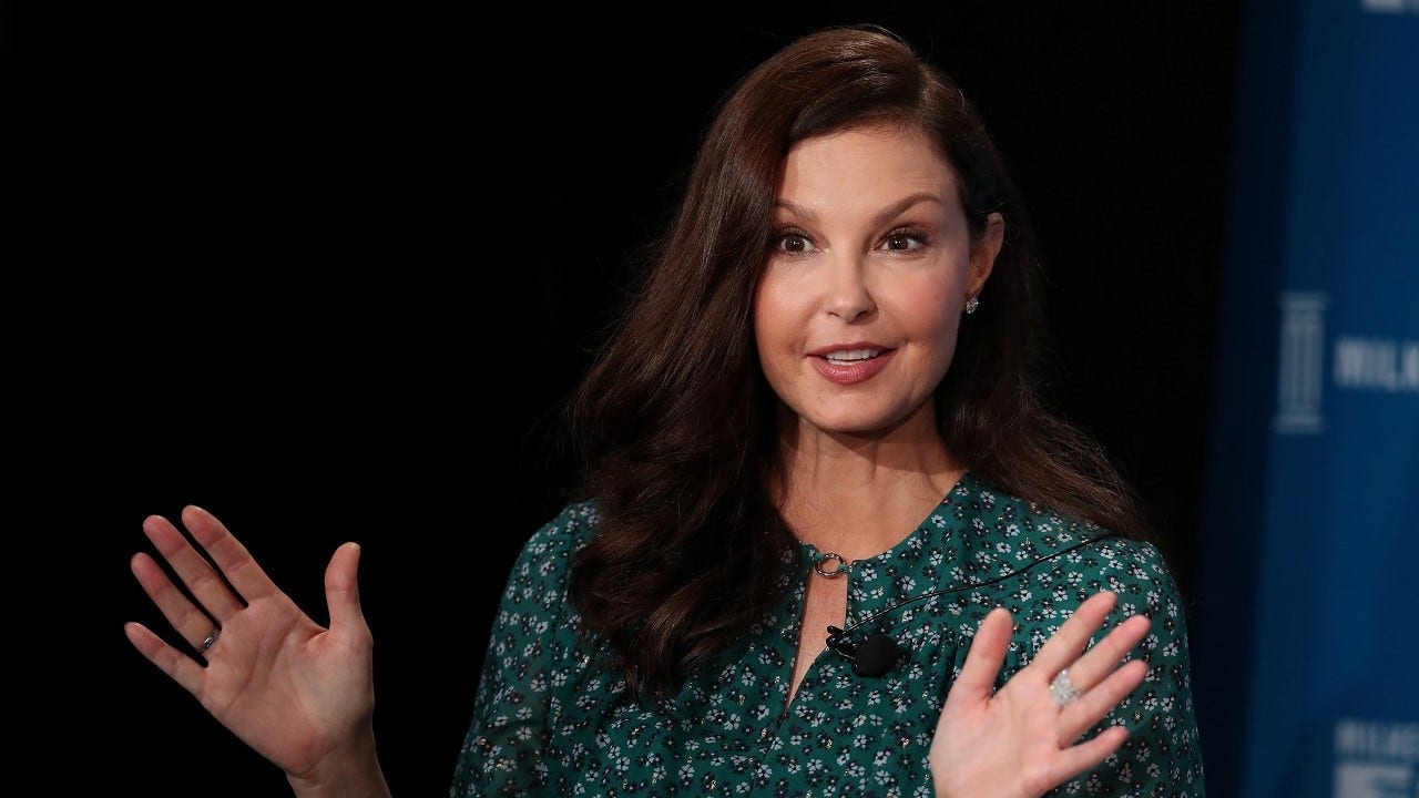 Ashley Judd in the ICU after breaking her leg in Africa