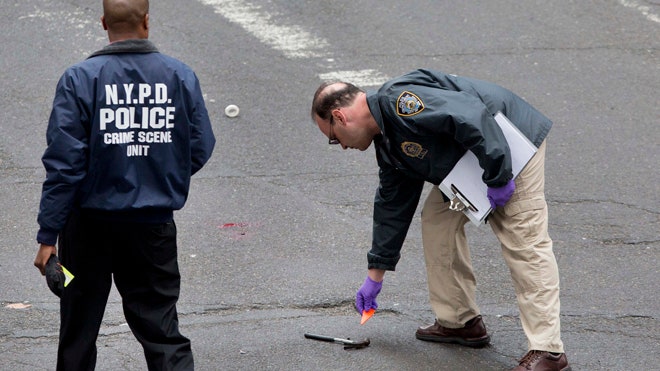 NYPD wound man apparently wielding hammer in New York City | Fox News
