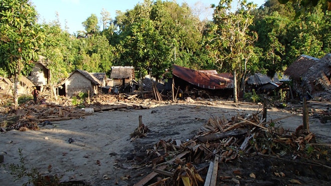 Setidaknya 5 orang dilaporkan tewas saat gempa berkekuatan 8,0 Pasifik memicu tsunami