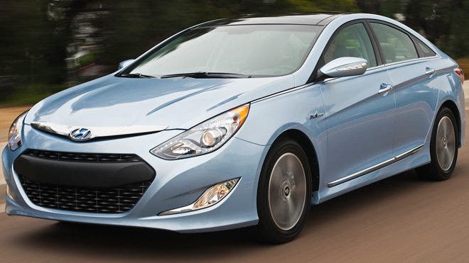 Ulasan: Hyundai Sonata Hybrid 2012