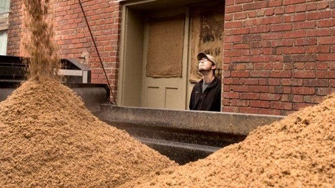 Pembuat bir semakin pintar menggunakan biji-bijian dari bir