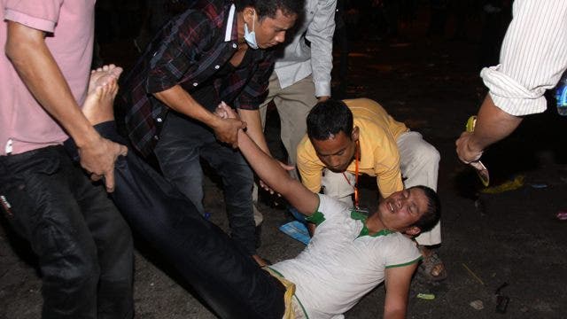 Stampede in Cambodia Kills Hundreds