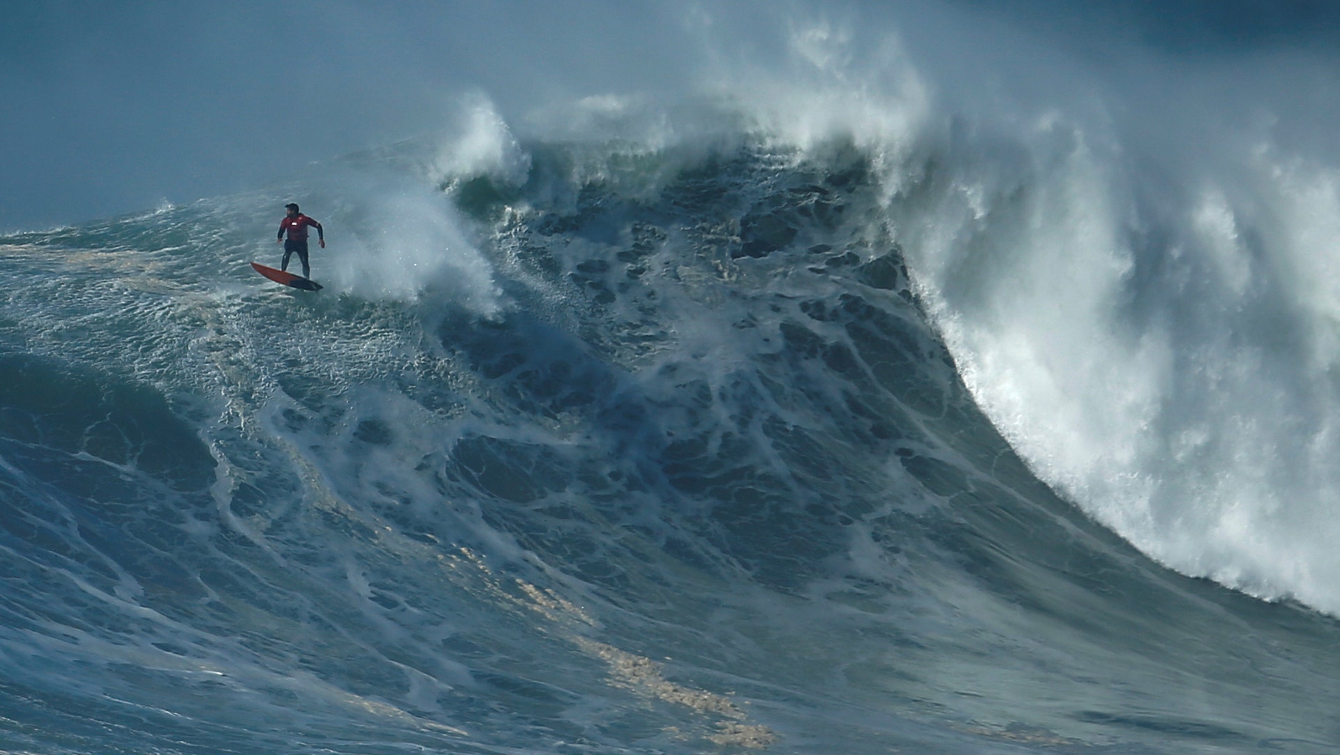 With the Wakejet electric wakeboard, there's no need for waves, wind