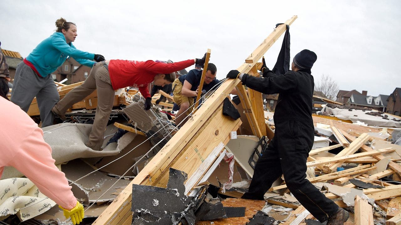 Tornadoes, flooding across central US leave at least 5 dead as storm ...