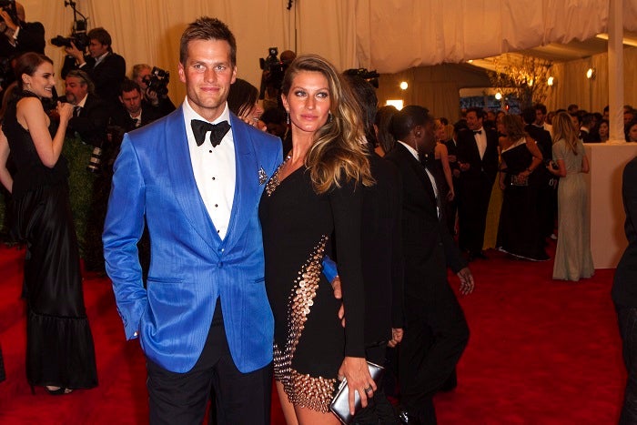 Tom Brady Wishes Wife Gisele Bundchen Happy Birthday With Sexy Pda Photos Fox News